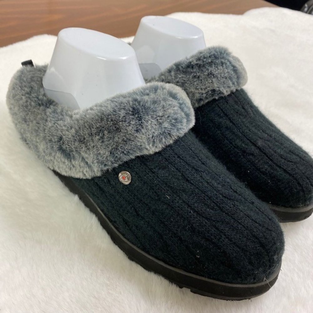 BOBS From Skechers Keepsakes Ice Angel Mules Slippers,‎ size 9.5 LIKE NEW